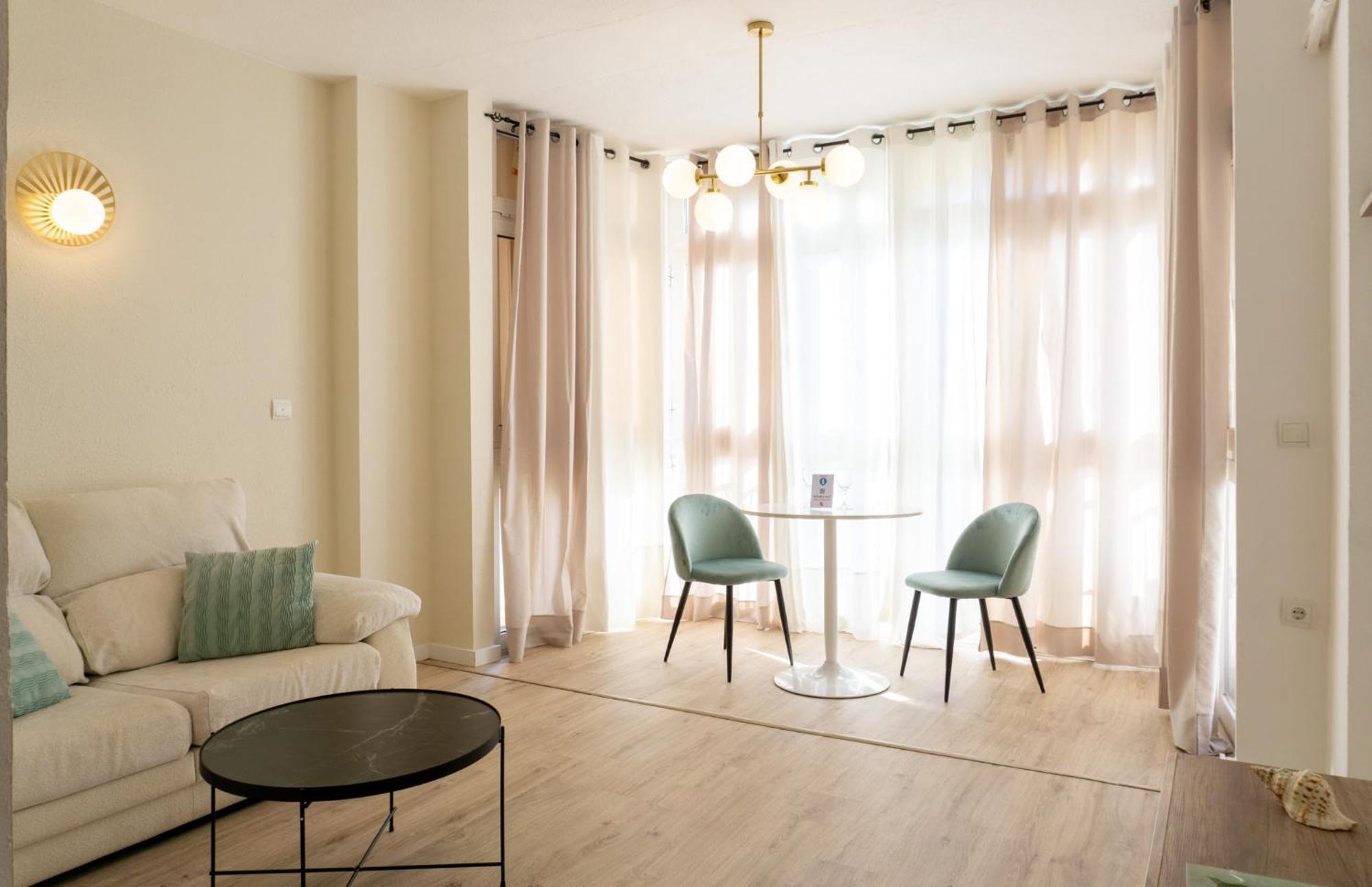 Apartamento Picasso Torremolinos Bagian luar foto